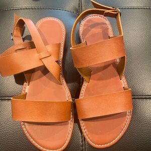 Never worn tan sandals